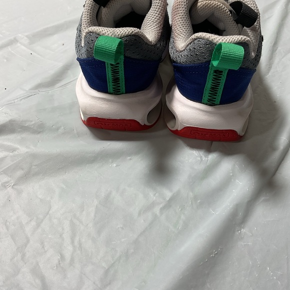 Nike Kids' Black and Gray Sneakers with Blue Accents - Picture 2 of 5